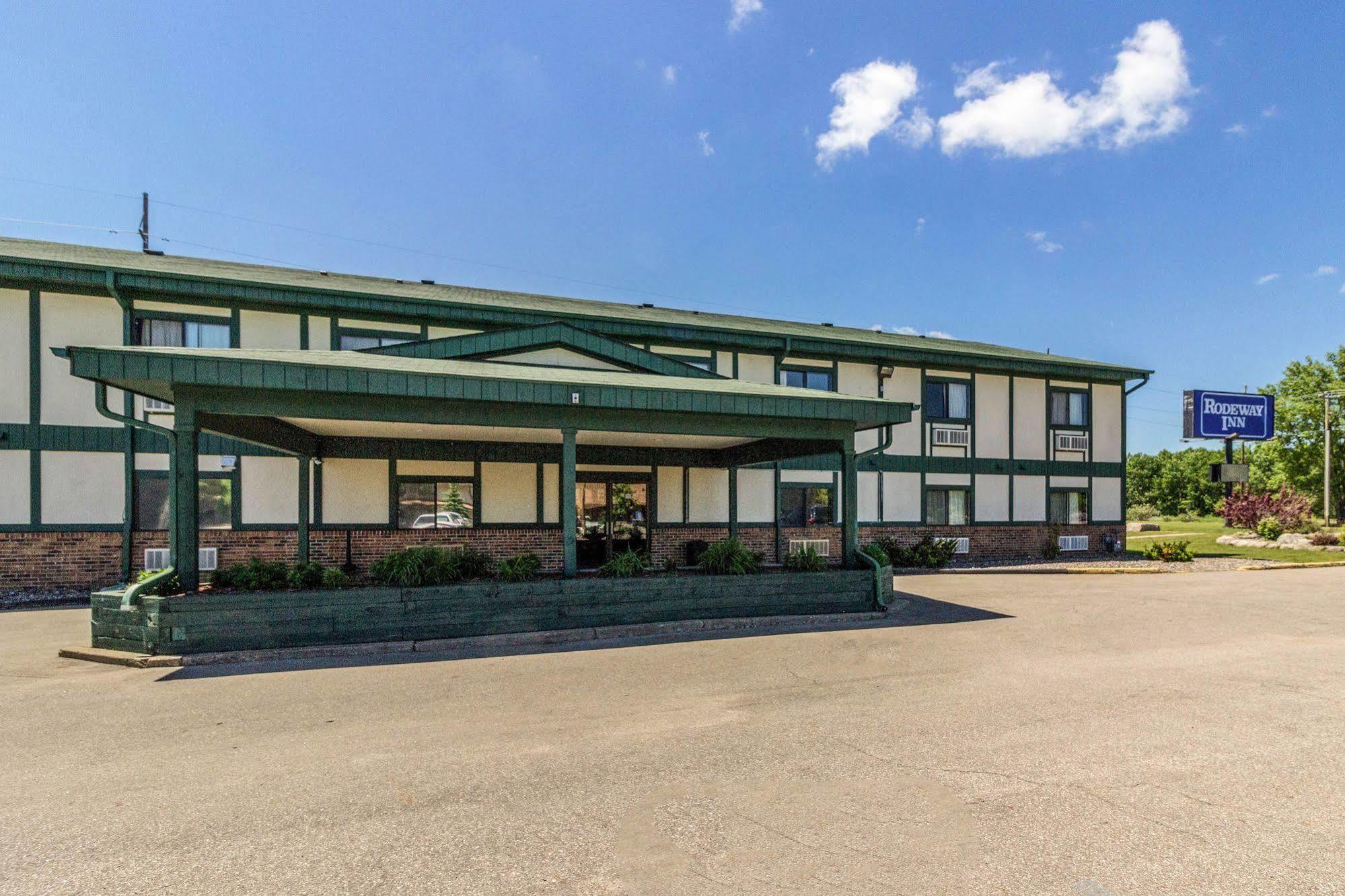 Rodeway Inn ブレイナード エクステリア 写真